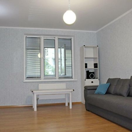 Large 2-Bedroom Apartament In The Center Kiszyniów Zewnętrze zdjęcie