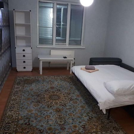 Large 2-Bedroom Apartament In The Center Kiszyniów Zewnętrze zdjęcie