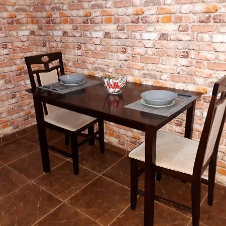 Large 2-Bedroom Apartament In The Center Kiszyniów Zewnętrze zdjęcie