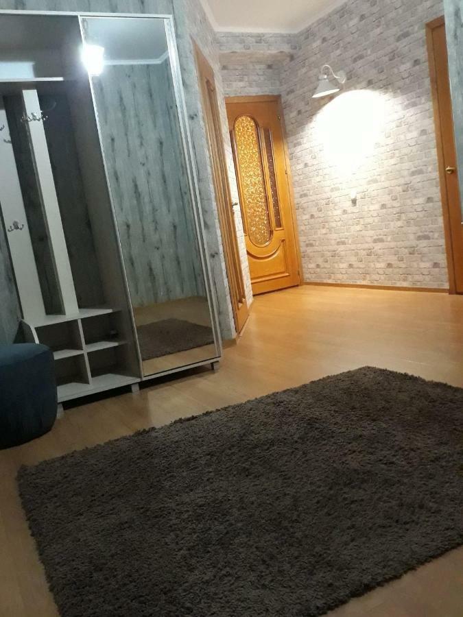 Large 2-Bedroom Apartament In The Center Kiszyniów Zewnętrze zdjęcie