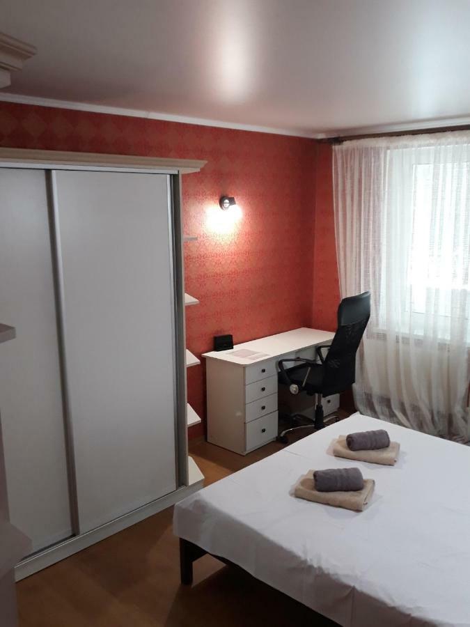 Large 2-Bedroom Apartament In The Center Kiszyniów Zewnętrze zdjęcie